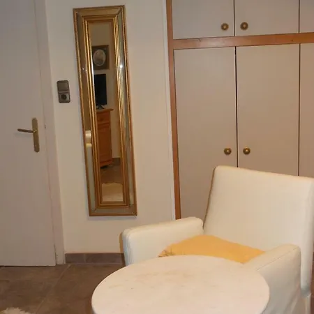 Romy Homestay szállás *